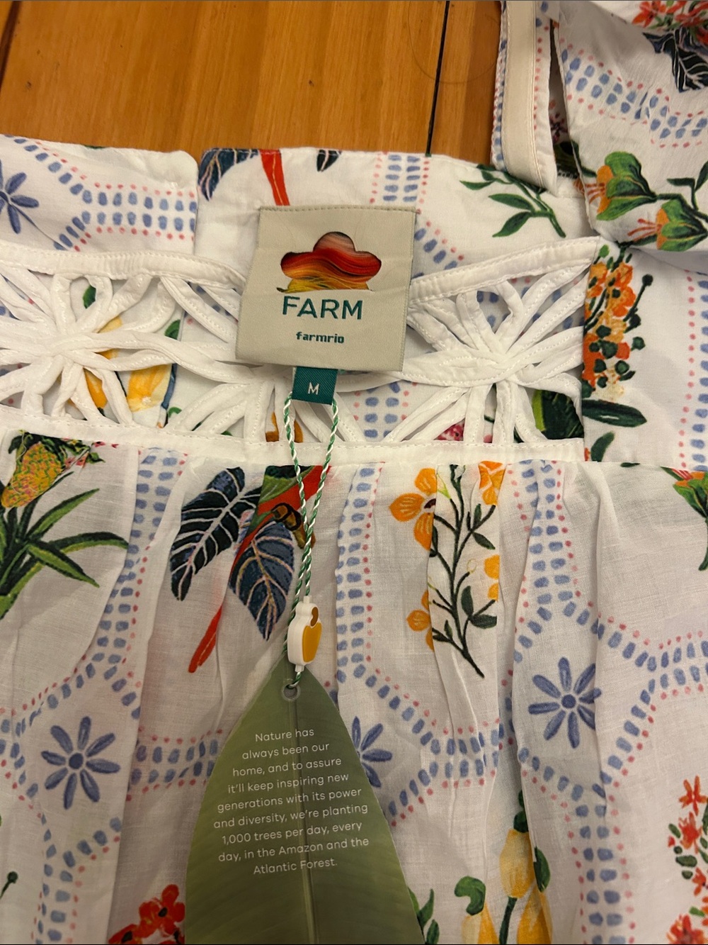 FARM Rio White Puff-Sleeve Botanical & Parrot Print Top - Picture 4 of 4